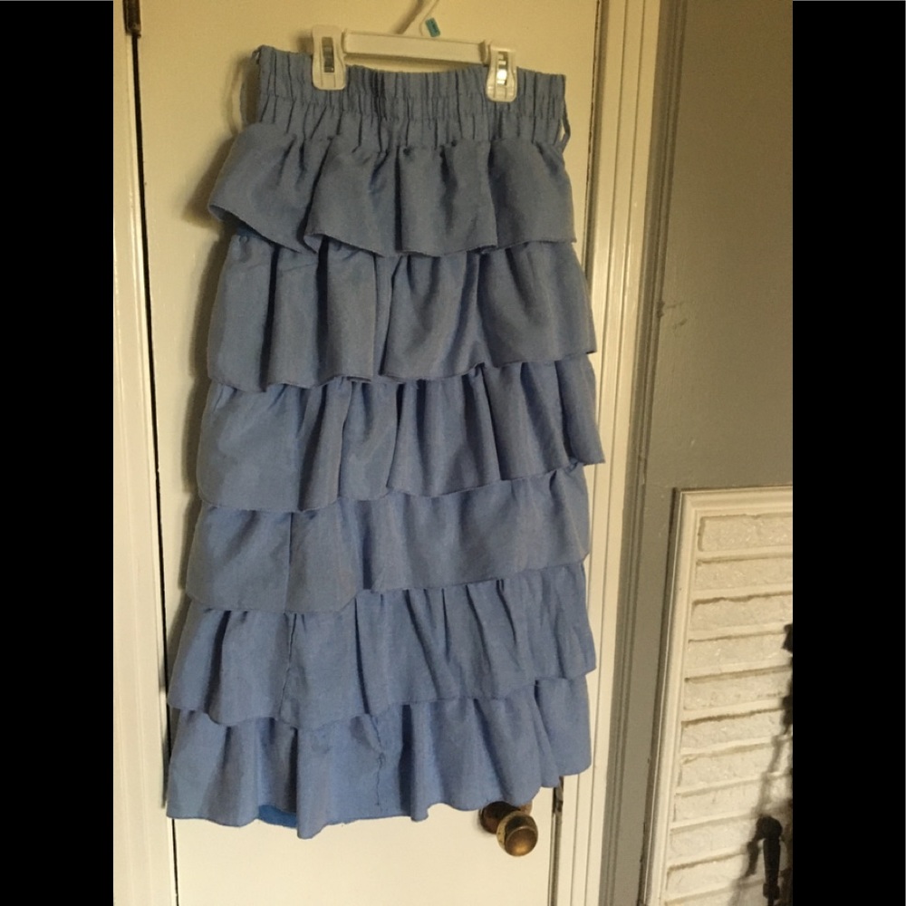 Ruffled skirt